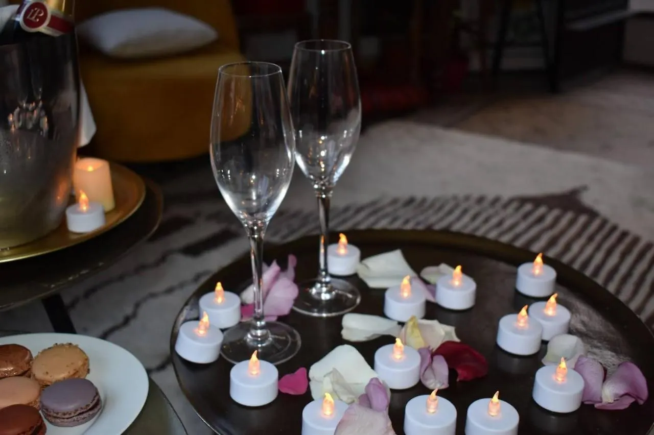 Sourire Boutique Hotel Particulier Paris 3*,  France