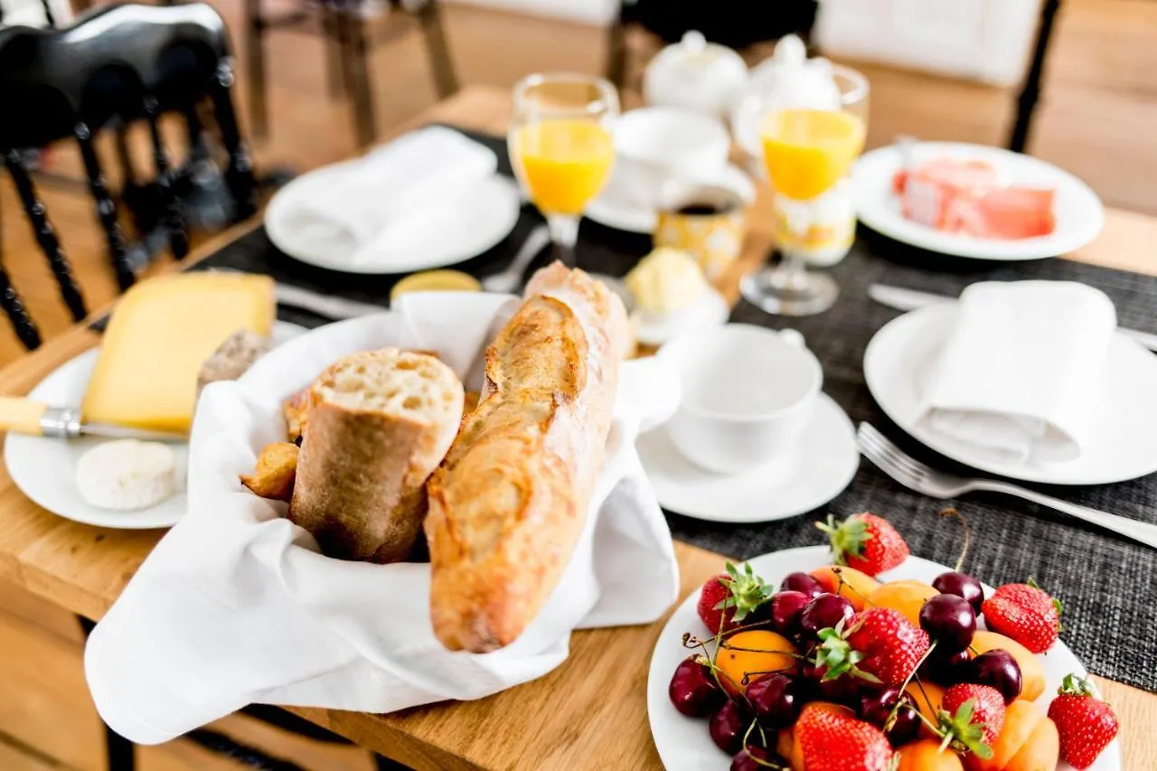 *** Bed & Breakfast Sourire Boutique Hotel Particulier Paris France